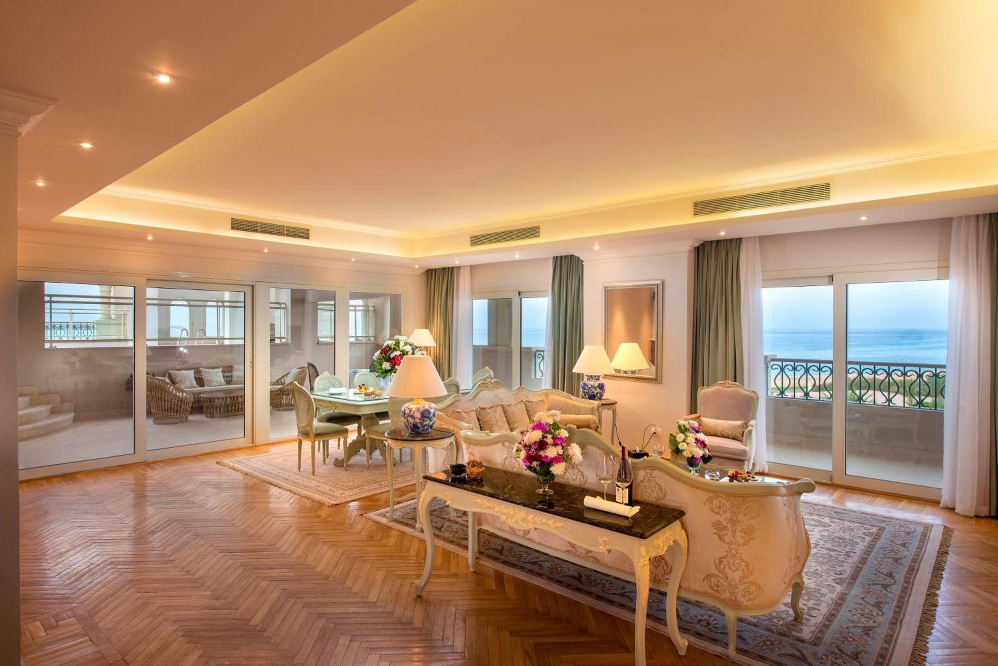 Baron Palace Sahl Hasheesh Hurghada Buitenkant foto A suite at the Hilton Tel Aviv