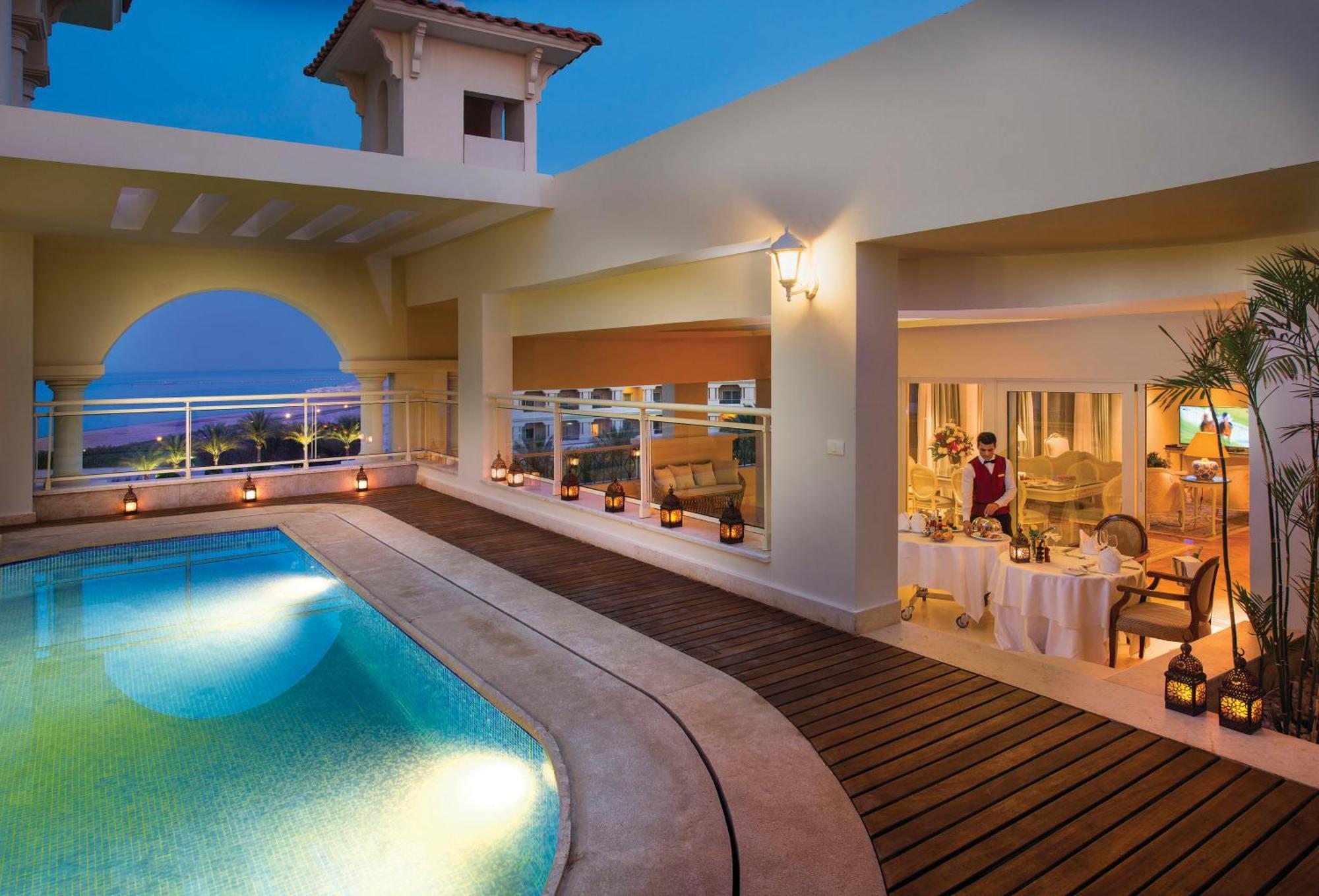 Baron Palace Sahl Hasheesh Hurghada Buitenkant foto Rooftop pool at the Hard Rock Hotel